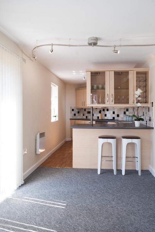 Chestnut Contractor Stays Wellingborough Kültér fotó